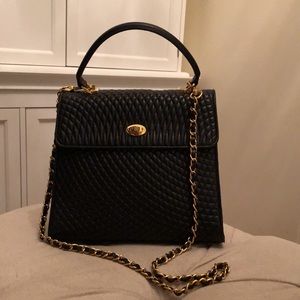 Meet your Posher, Themiantuan